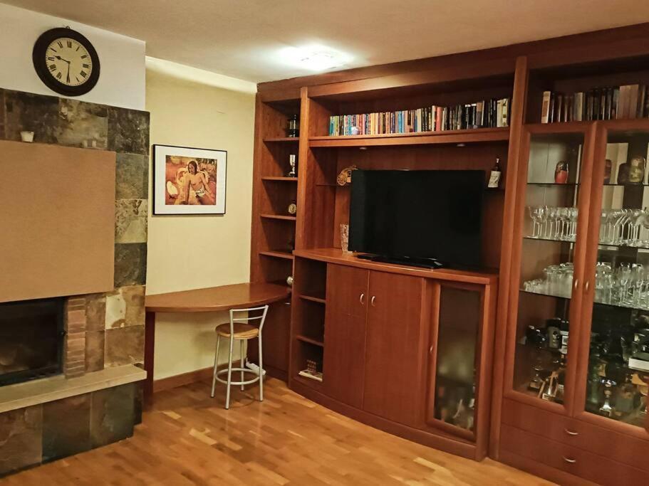 הוילה Santa Eulalia de Ronsaná Casa Con Jardin Y Piscina Privada. מראה חיצוני תמונה