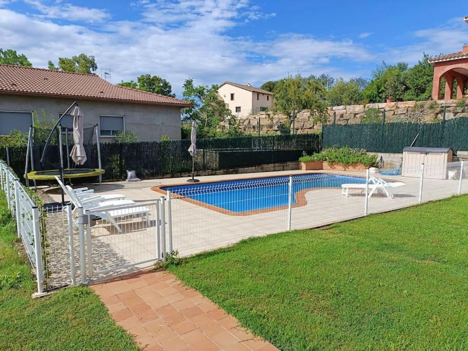 הוילה Santa Eulalia de Ronsaná Casa Con Jardin Y Piscina Privada. מראה חיצוני תמונה